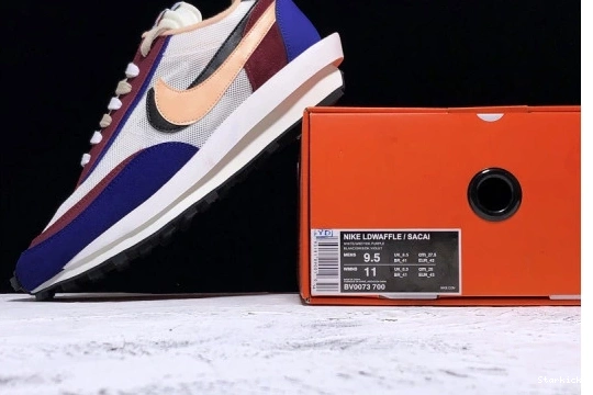 LD White sacai Nike BV0073-700 Blue Waffle 0819